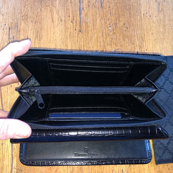 Black Etienne Aigner Wallet - Picture 8 of 8